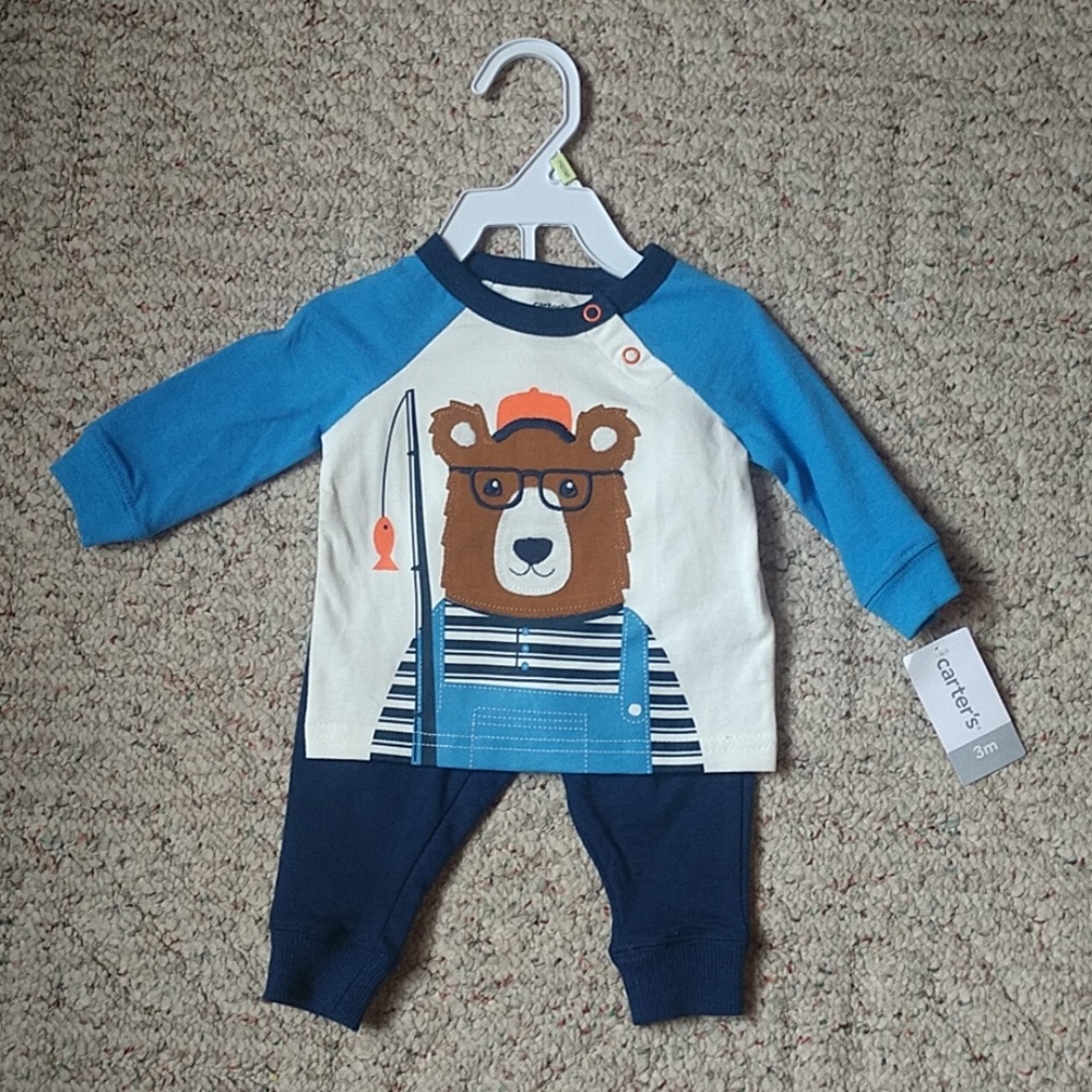 Carter's outfit